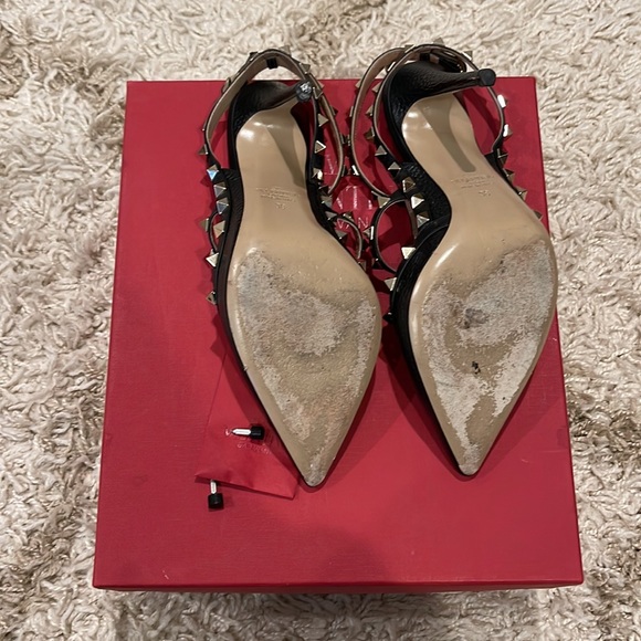 SOLD Valentino Rockstuds - Black grained leather with gold - Picture 4 of 7